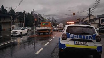 Prahova: Valori ridicate de trafic pe DN 1, pe sensul de urcare spre munte; în zonă plouă