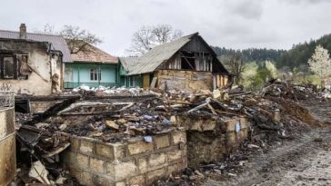 REPORTAJ Soveja după incendiu – între cenușă și speranța reconstrucției; autoritățile promit locuințe până în toamnă (FOTO/VIDEO)