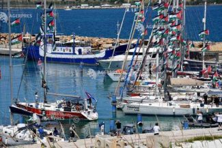 Grecia: Zeci de activiști din ”flotila pentru Gaza” au debarcat în Creta