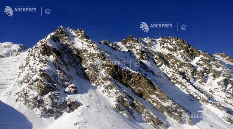 Sibiu: Aproape un metru și jumătate de zăpadă în zona turistică Bâlea Lac
