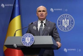 Sondaj CURS: 58 % dintre români spun că premierul Bolojan ar trebui să demisioneze; AUR – 34 % în intenția de vot