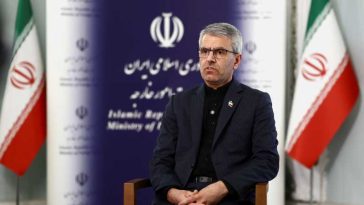 Iranul îl critică pe Trump, care s-a lăudat că Marina SUA acționează ‘precum pirații’ împotriva navelor Teheranului