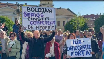 Bihor: În jur de patru mii de bihoreni la mitingul de susținere pentru premierul Ilie Bolojan