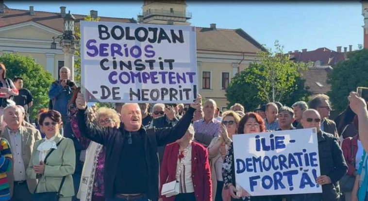 Bihor: În jur de patru mii de bihoreni la mitingul de susținere pentru premierul Ilie Bolojan