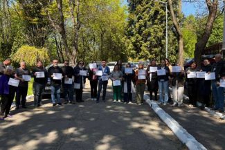 Sindicaliștii Mureșul din Apele Române continuă protestele, pe fondul blocajului în negocierea Contractului Colectiv de Muncă