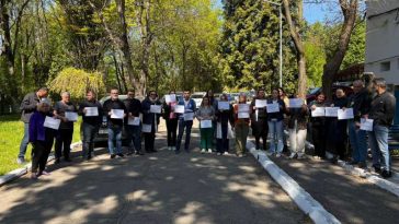 Sindicaliștii Mureșul din Apele Române continuă protestele, pe fondul blocajului în negocierea Contractului Colectiv de Muncă