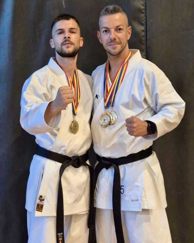 Galați: Doi polițiști, medaliați cu aur și argint la Campionatul Național de Karate Tradițional