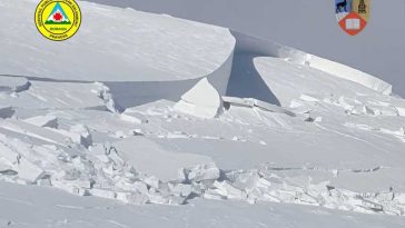 Prahova: Pericol major de avalanșă pe văile de abrupt din Masivul Bucegi