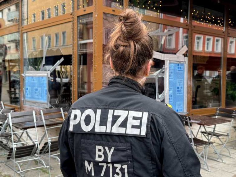 UPDATE Germania: Poliția anunță arestarea șoferului care a intrat cu mașina în mulțime în centrul orașului Leipzig