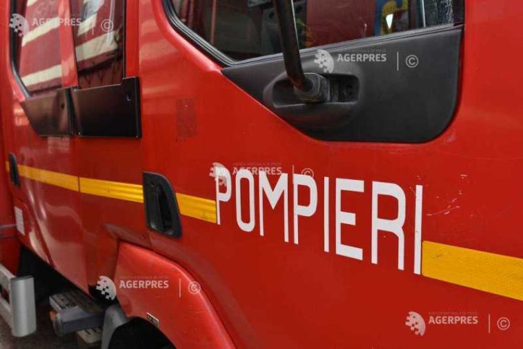 Prahova: Explozie la un depozit din Blejoi; o persoană este rănită, există pericolul de producere a unei noi explozii