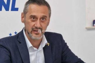 Mario De Mezzo (PNL): Dacă PNL vrea să-și păstreze identitatea și verticalitatea, să meargă în opoziție