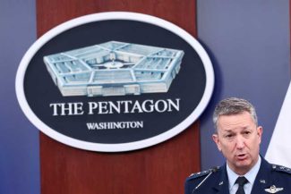 Hegseth spune că Iranul nu are ‘delfini kamikaze’, dar nu clarifică dacă SUA îi au