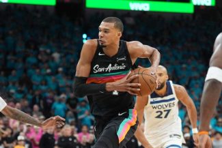 Baschet: NBA – Wembanyama, acuzat de mai multe blocaje neregulamentare de către antrenorul lui Minnesota Timberwolves