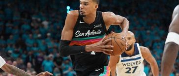 Baschet: NBA – Wembanyama, acuzat de mai multe blocaje neregulamentare de către antrenorul lui Minnesota Timberwolves