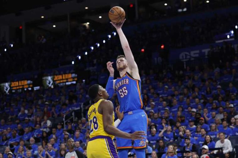 Baschet: NBA – Oklahoma City Thunder a debutat cu dreptul în semifinalele Conferinței de Vest