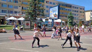 #AnulNadia/Hunedoara: Sute de copii au făcut sport la evenimentul ‘Nadia 10 – Perfecțiunea inspiră’