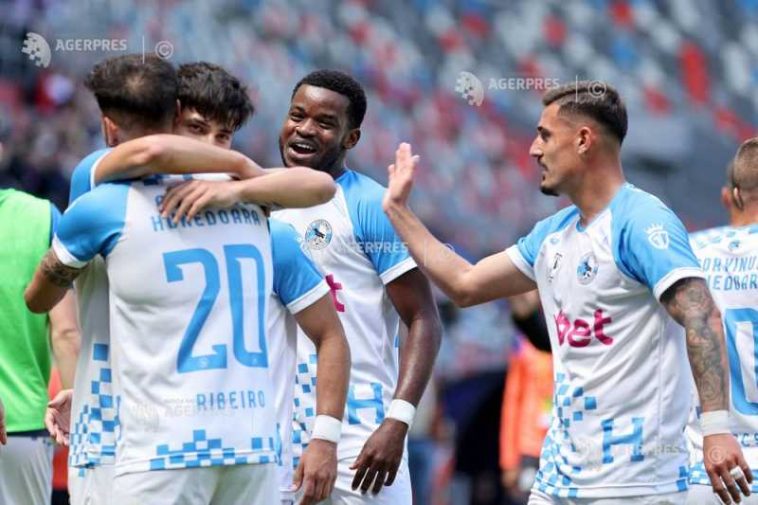 Fotbal: Corvinul Hunedoara revine în prima ligă după 34 de ani