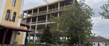 Bihor: Primăria Sânmartin a câștigat definitiv un proces cu Ministerul Educației pentru o finanțare PNRR