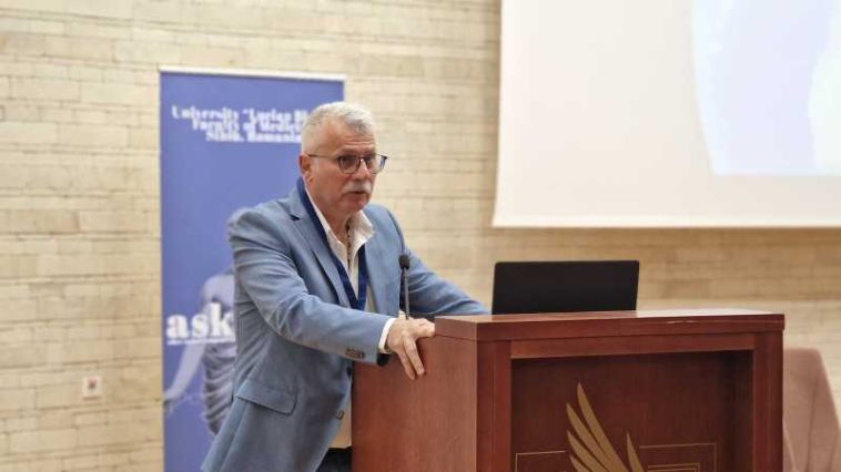 Sibiu: Cunoscut neurochirurg american pregătește studenți și rezidenți; congresul Asklepios va aduce și specialiști germani