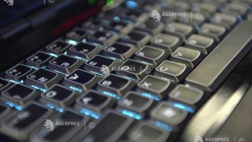 Franța: Guvernul încurajează telemunca angajaților publici în urma creșterii prețurilor carburanților