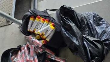 Jandarmeria: 311 materiale pirotehnice interzise, găsite în interiorul stadionului, la meciul Steaua – Sepsi