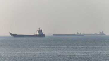 Tiruri de rachete iraniene ‘după atacul asupra unui petrolier de către armata americană’ (televiziunea de stat)