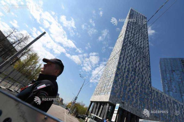 Nici Rusia, nici #Ucraina nu respectă armistițiul declarat unilateral de Moscova