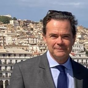 Ambasadorul Franței la Alger își va relua activitatea