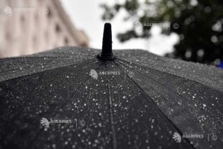 Informare de ploi moderate și instabilitate atmosferică pe arii extinse, până duminică dimineața (meteorologi)