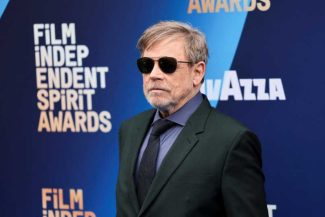 Casa Albă îl califică pe Mark Hamill drept ”bolnav” după ce actorul a publicat o imagine AI cu Trump în mormânt