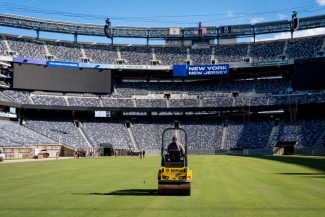 Fotbal: A fost montat gazonul pe stadionul care va găzdui finala CM 2026
