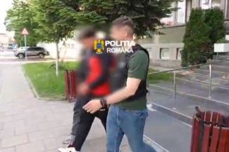 Gorj: Tânăr reținut după ce a agresat o minoră cu un cuțit; fata a fost trasportată la spital