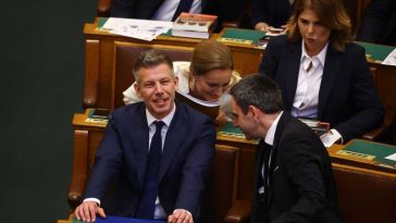 Conservatorul Peter Magyar preia funcția de prim-ministru și astfel Ungaria începe o nouă eră politică