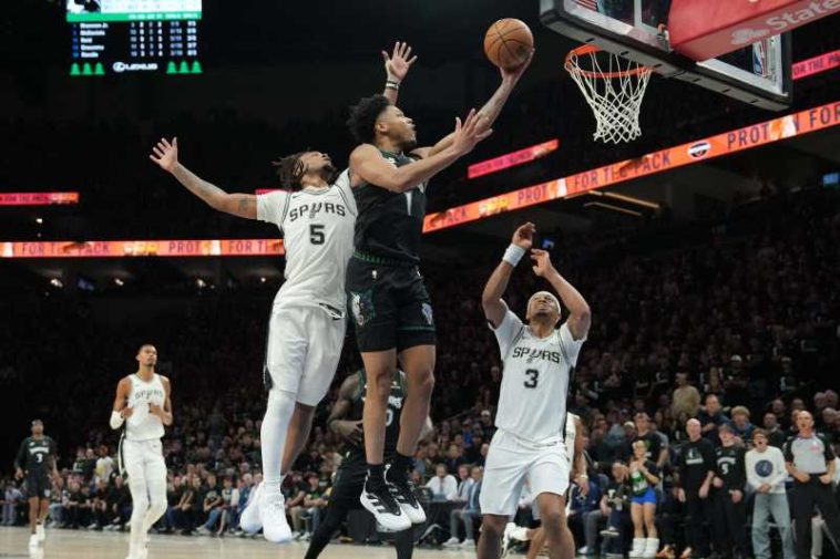 Baschet: NBA – San Antonio Spurs a preluat conducerea în semifinalele Conferinței de Vest; Wembanyama a înscris 38 pct