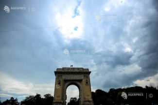 Reconstituiri istorice, ceremonii solemne și momente de omagiu, duminică, la Arcul de Triumf