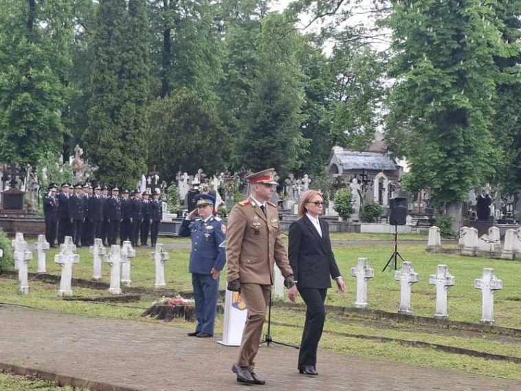 Ziua Independenței/ Neamț: Mândria de a aparține acestui pământ trebuie transmisă copiilor noștri, spune prefectul