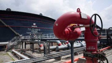 Prețurile petrolului cresc pe fondul escaladării tensiunilor între SUA și Iran