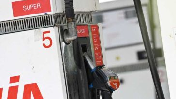 Criză combustibili/Bulgaria: Prețul la motorină scade ușor, iar la benzină crește