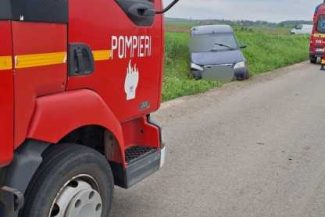 Neamț: Un bărbat a murit după ce mașina pe care o conducea a părăsit carosabilul, în comuna Boghicea