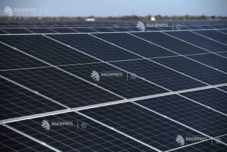 Maramureș: Sistem de energie solară pentru reducerea costurilor pe aeroportul local