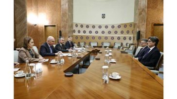 Premierul Bolojan – întrevedere cu președintele CEDO; a fost abordată situația cauzelor împotriva României