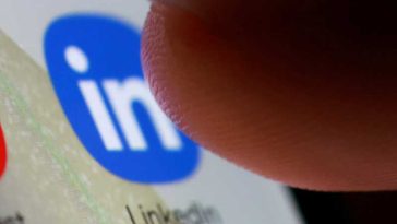 LinkedIn pregătește concedieri (Reuters)
