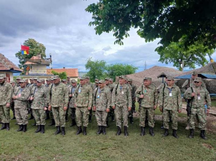 REPORTAJ O zi de instrucție în poligon pentru rezerviștii cuprinși în planurile de mobilizare din Alba și Hunedoara (GALERIE FOTO/VIDEO)
