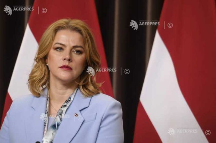 Letonia: Guvernul își pierde majoritatea în parlament după demiterea ministrului apărării