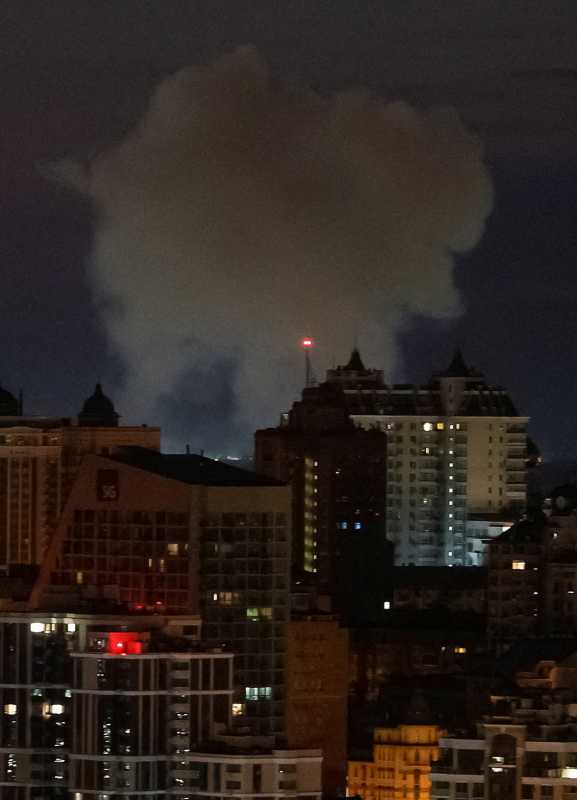 Ucraina: Un mort și 16 răniți într-un atac nocturn de amploare asupra Kievului