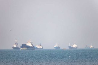 Iranul permite unor nave chineze să traverseze Strâmtoarea Ormuz