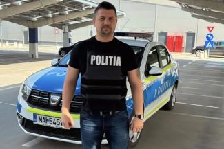 Dolj: Un polițist din Craiova a primit mulțumiri publice după recuperarea unor carduri pierdute de o minoră