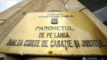 Cei doi procurori de la Constanța inculpați într-un dosar de corupție au fost reținuți (surse)