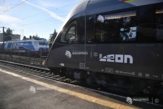 Astronauți și experți aerospațiali internaționali călătoresc la Brașov cu trenul Leon, marcând 45 de ani de la zborul lui Dumitru Prunariu