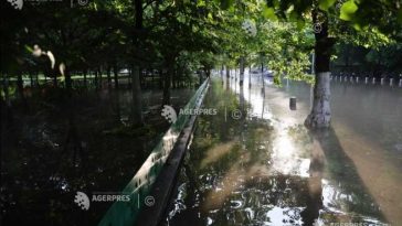 Vremea devine instabilă și se răcește accentuat în București, în weekend